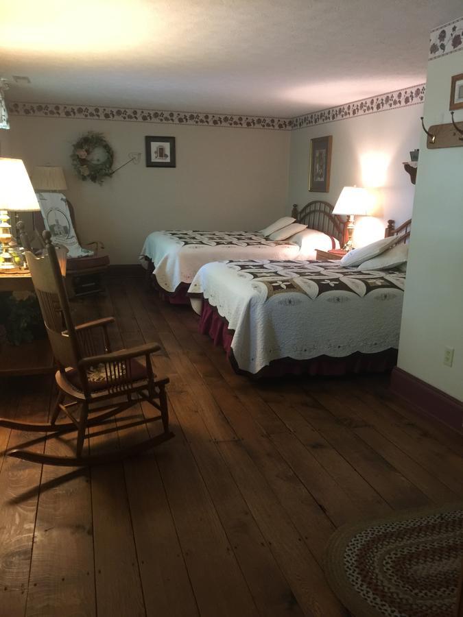 Отель Grapevine House Winesburg Экстерьер фото